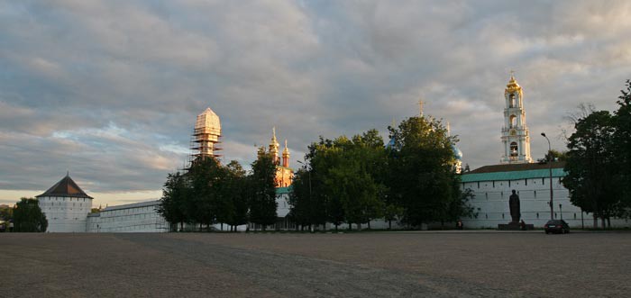 Лавра. Космический корабль на старте. Лавра. Космический корабль на старте.