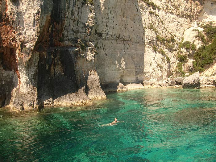   (Zakinthos).  .