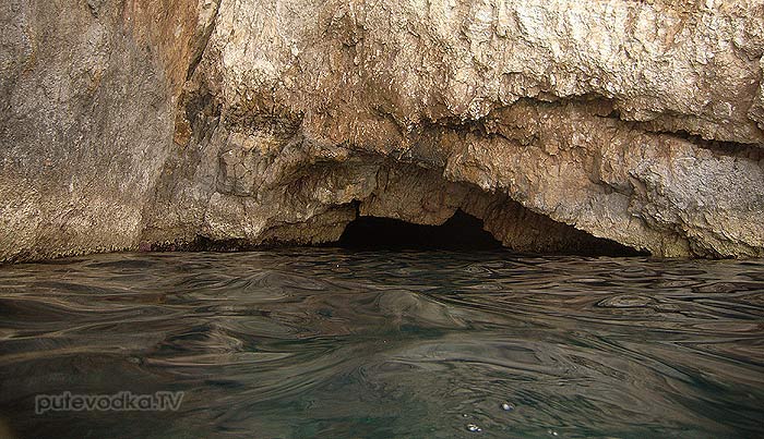   (Zante).   (Blue caves).