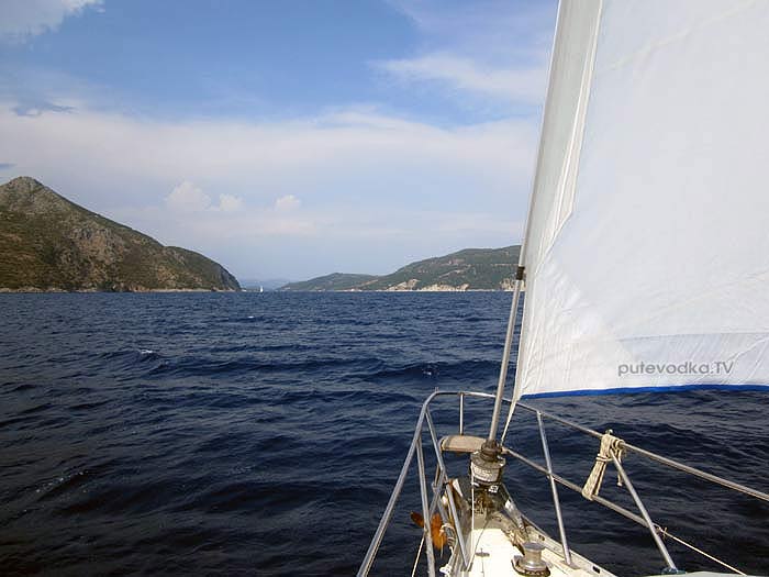 Jeanneau SunFizz 40 ������� (������������� 2013 �). ��� �������.