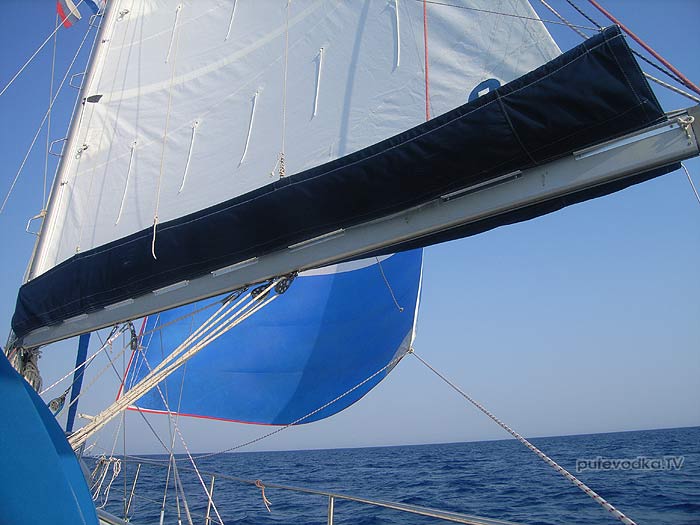 Jeanneau SunFizz 40 ������� (������������� 2013 �). ��� �������.