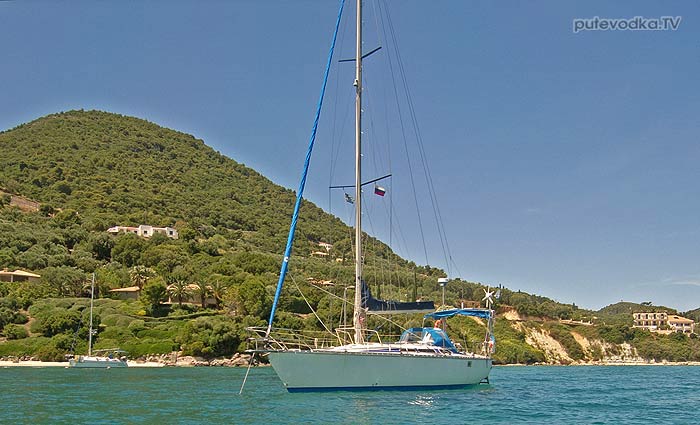 <h2>Jeanneau SunFizz 40 ������� (������������� 2013 �). ����� ���.</h2>