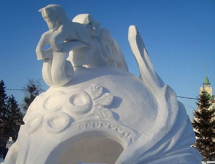 Россия: ледяные скульптуры зимы 2013-2014 гг. Новосибирск. Россия: ледяные скульптуры зимы 2013-2014 гг. Новосибирск.