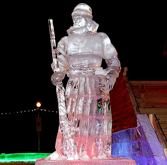 Россия: ледяные скульптуры зимы 2013-2014 гг. Челябинск. Россия: ледяные скульптуры зимы 2013-2014 гг. Челябинск.