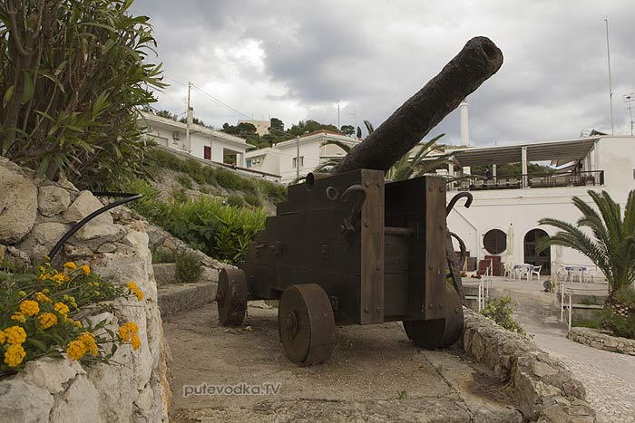  . . - .     (Santa Maria di Leuca).   .