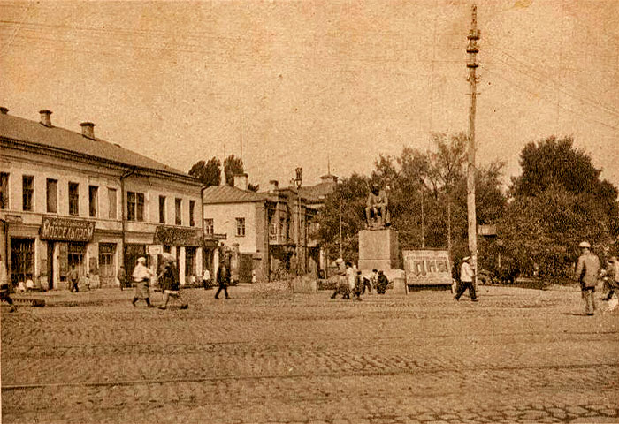 Воронеж. Никитинская площадь. 1920-е гг. Воронеж. Никитинская площадь. 1920-е гг.